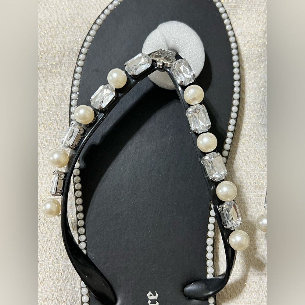 NWOT Black Embellished Thong Slippers by Juicy Couture - Size 10/ Large - Picture 2 of 7